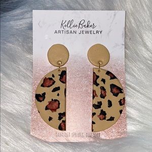 ⚡️Handmade ⚡️tan leopard statement earrings